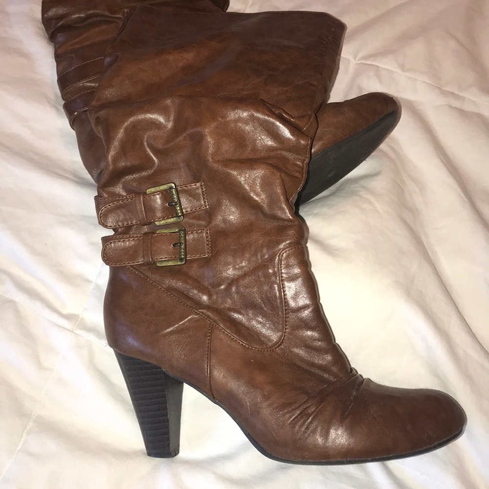 Guess boots